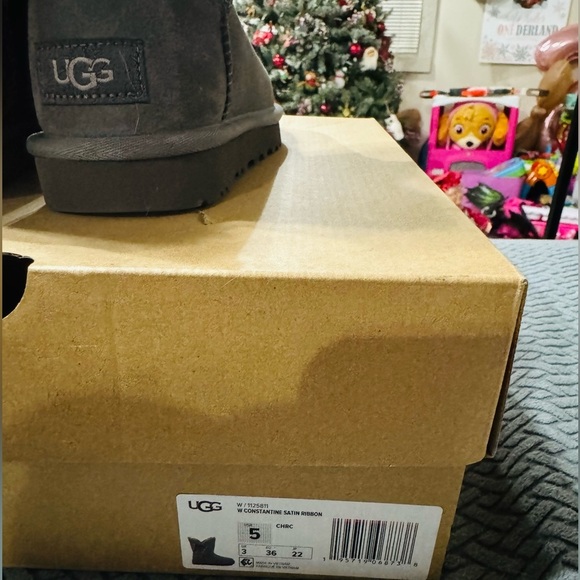 UGG CONSTANTINE CHARCOAL BOOTS women’s size 5 - Picture 9 of 9